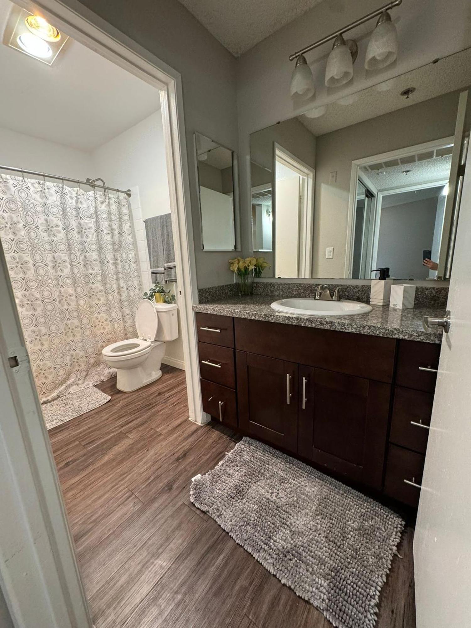 לוס אנג'לס Incredible Two Bedroom Hollywood Apartments Free Parking מראה חיצוני תמונה
