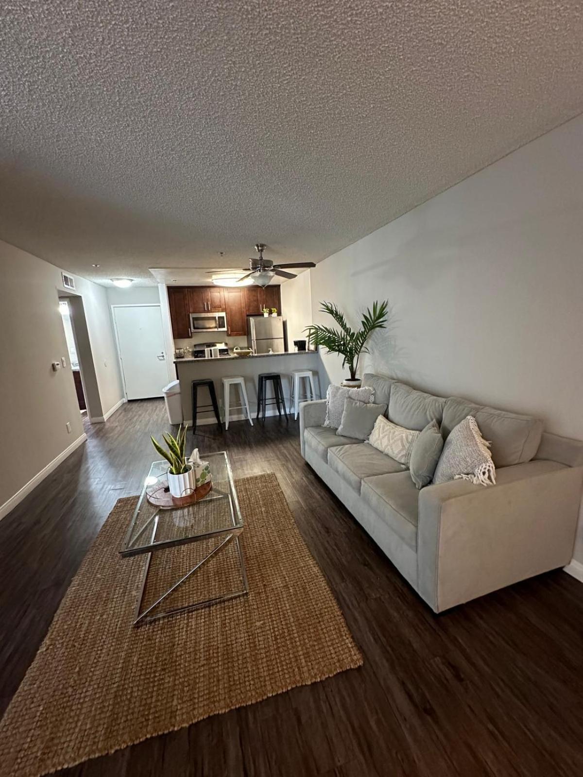 לוס אנג'לס Incredible Two Bedroom Hollywood Apartments Free Parking מראה חיצוני תמונה